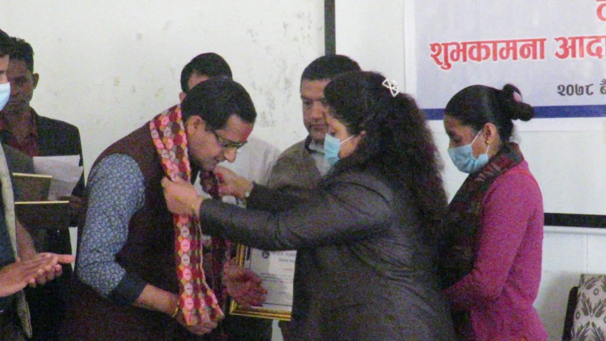 पत्रकार महासंघ गुल्मीद्धारा जिल्लामा रहेका श्रमजिवी पत्रकारहरुलाई सम्मान