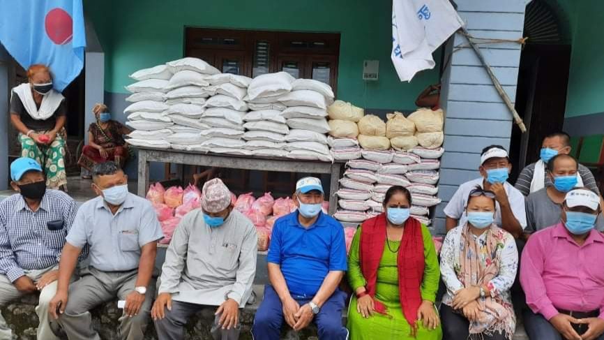 राष्ट्रिय जनमुक्ति पार्टीद्वारा  देवदहको भलुहीमा राहत वितरण