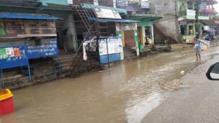 लगातारको बर्षातले देवदह ४ स्थित सोइया बस्ती डुबानमा