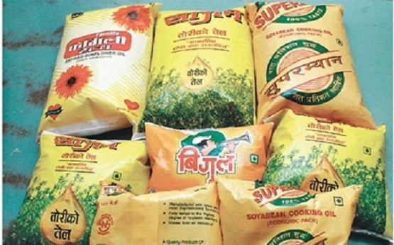 आठ महिनापछि घट्यो खाने तेलको मूल्य