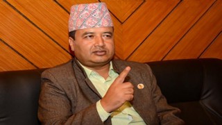 'सर्बोच्चको फैसला विरुद्ध देश भर बिरोध प्रदर्शन गरौं' - महेश बस्नेत 