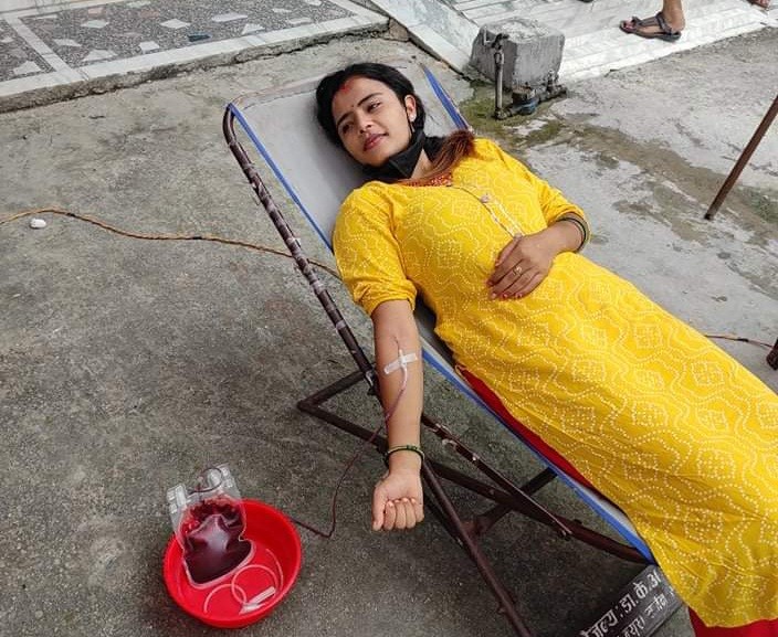 रक्त अभाव पुर्ति गर्न खटिईरहेछन् स्वयंसेवी रक्तदाता, बुटवल र भलुहीमा ४५ युनिट रगत संकलन