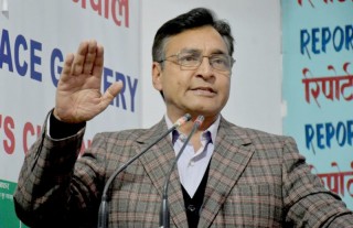 'म माओवादीमै छु, एमालेमा प्रवेश गरेको छैन'- टोपबहादुर रायमाझी