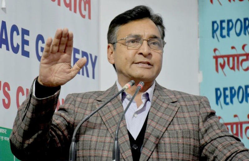 'म माओवादीमै छु, एमालेमा प्रवेश गरेको छैन'- टोपबहादुर रायमाझी