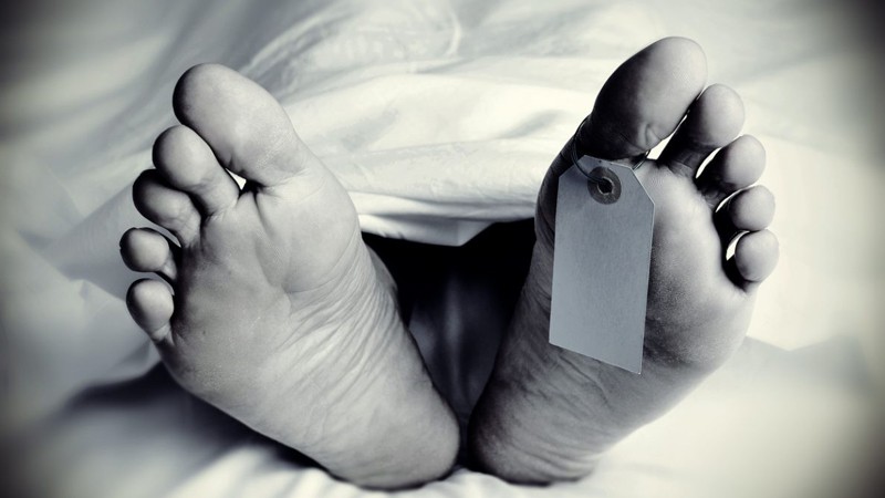 बिजुलीको खम्बामा इन्टरनेटको तार जोड्न गएका युवकको करेन्ट लागेर मृत्यु