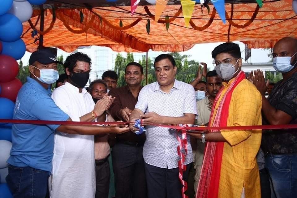 मानसिक सन्तुलन गुमाएर साङ्लोले बाँधिएका ठाकुरको ४ बर्षपछि उद्दार