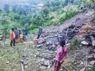 नाैबहिनीमा बर्षाका कारण ३ घर भत्कियाे, बल्लेखोलामा बेवारिसे शब फेला 