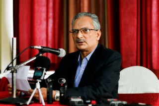 नैतिकता छ भने एमाले सांसदहरू राजिनामा दिएर जनतामा जानुपर्छ : बाबुराम भट्टराई