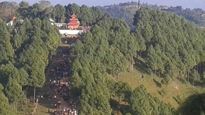 आन्तरिक पर्यटक लाेभ्याउँदै छत्रकाेट देवालय क्षेत्र 