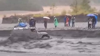 गुल्मीमा बग्याे बलेराे जिप 
