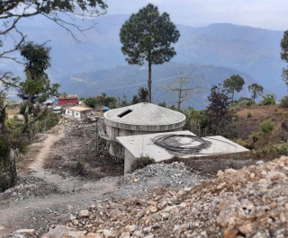 सिद्धेश्वरमा सञ्चालित चुनढुङ्गा खानीका कारण खानेपानी आयोजनाको काम प्रभावित