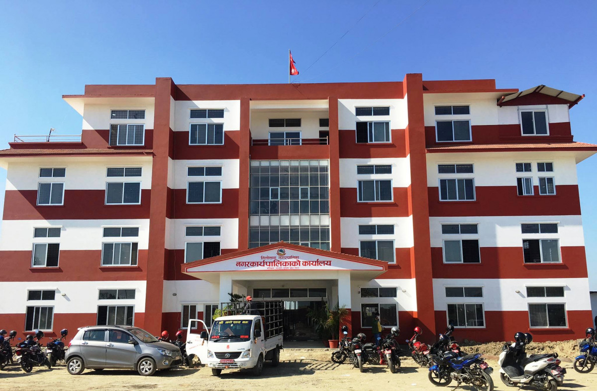 तिलोत्तमाका मेयर - उपमेयरको उदाहरणीय कार्य, आफू चढ्ने गाडीलाई एम्बुलेन्स बनाए