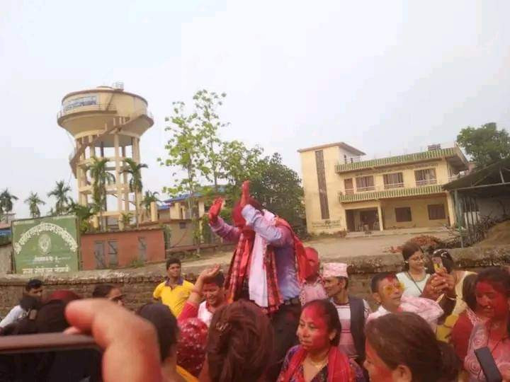सैनामैनामाका किसानलाइ ४२ थान बिद्युतिय च्यापकटर मेसिन बितरण 