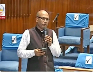 विदेशी बुहारीलाई तुरुन्तै नागरिकता नदिने भन्दा तराईका युवाको बिहे हुनै छाड्यो : नेता अनिल झा