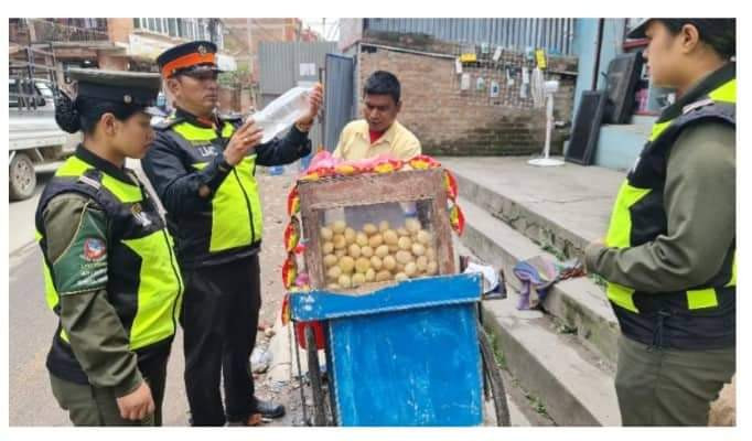 पानीपुरीमा प्रयोग गरिएको पानीमा हैजाको जिवाणु, ललितपुरमा पानीपुरी र चटपटे बेच्न निषेध