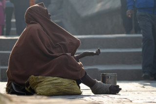 काठमाडौंमा चन्दा माग्न निषेध : असहाय, बिरामी र बेवारिसेलाई महानगरले व्यवस्थान गर्ने