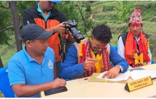 बैतडीको डिलाशैनी गाउँपालिकाले आवश्यकता बाहेकका करार कर्मचारीलाई हटाउने