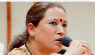 महिला विकास मन्त्रीद्वारा कर्मचारीलाई शिवलिङ्गमा जल चढाएर फोटो पठाउन आदेश