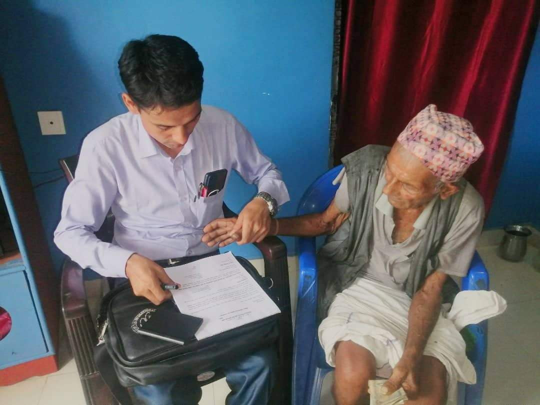 एमालेबाट देवदह ५ को वडाध्यक्षका उम्मेदवार डुम्रेद्वारा ७६ बुँदे महत्वाकांक्षी घोषणा पत्र सार्वजनिक