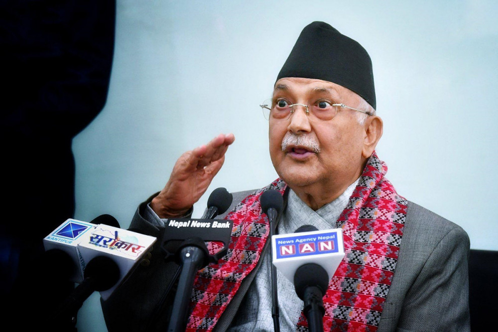 'स्वतन्त्रको नाममा राजनीति गर्नेहरू देश बिगार्ने भँडुवा हुन्' : ओली