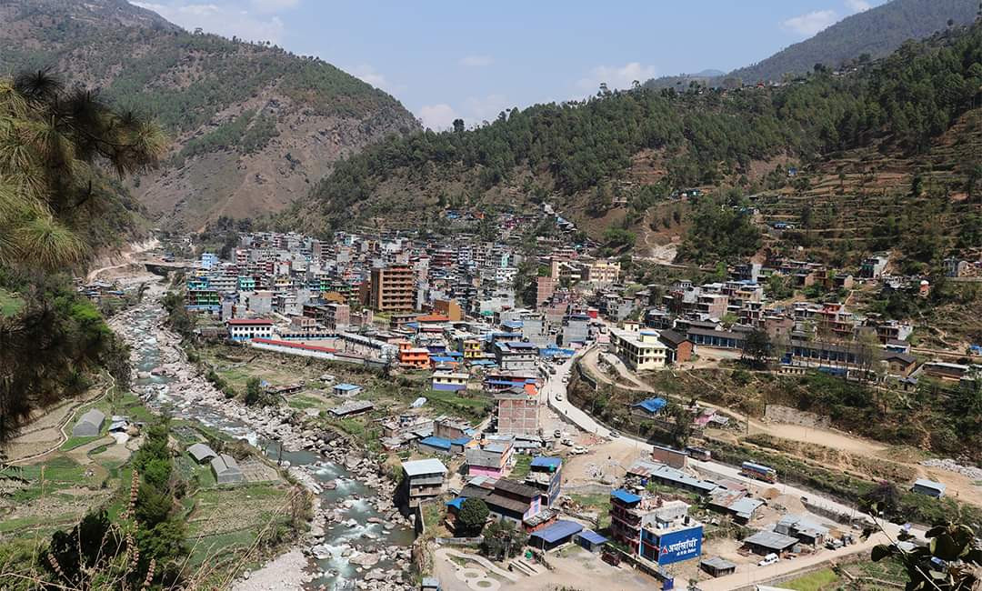 लागुऔषध र भरुवा बन्दुकसहित ढोरपाटनबाट दुईजना पक्राउ