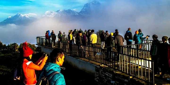पुनहिलमा पर्यटकको चहलपहल शुरु हुन थालेपछि होटल व्यवसायी उत्साहित