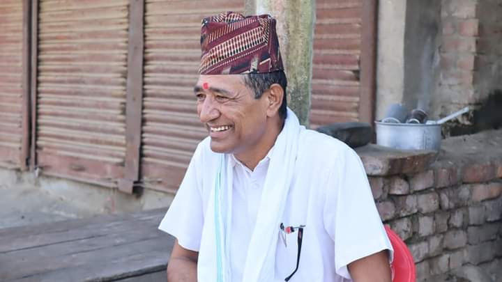 फरक शैली अपनाउदै टिकाराम, र्‍यापले मतदाता रिझाउँदै (भिडियो सहित)