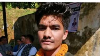 गोरखा-२ (१) का राप्रपा नेपालका उम्मेदवार माओवादी प्रवेश, प्रचण्डले गरे स्वागत