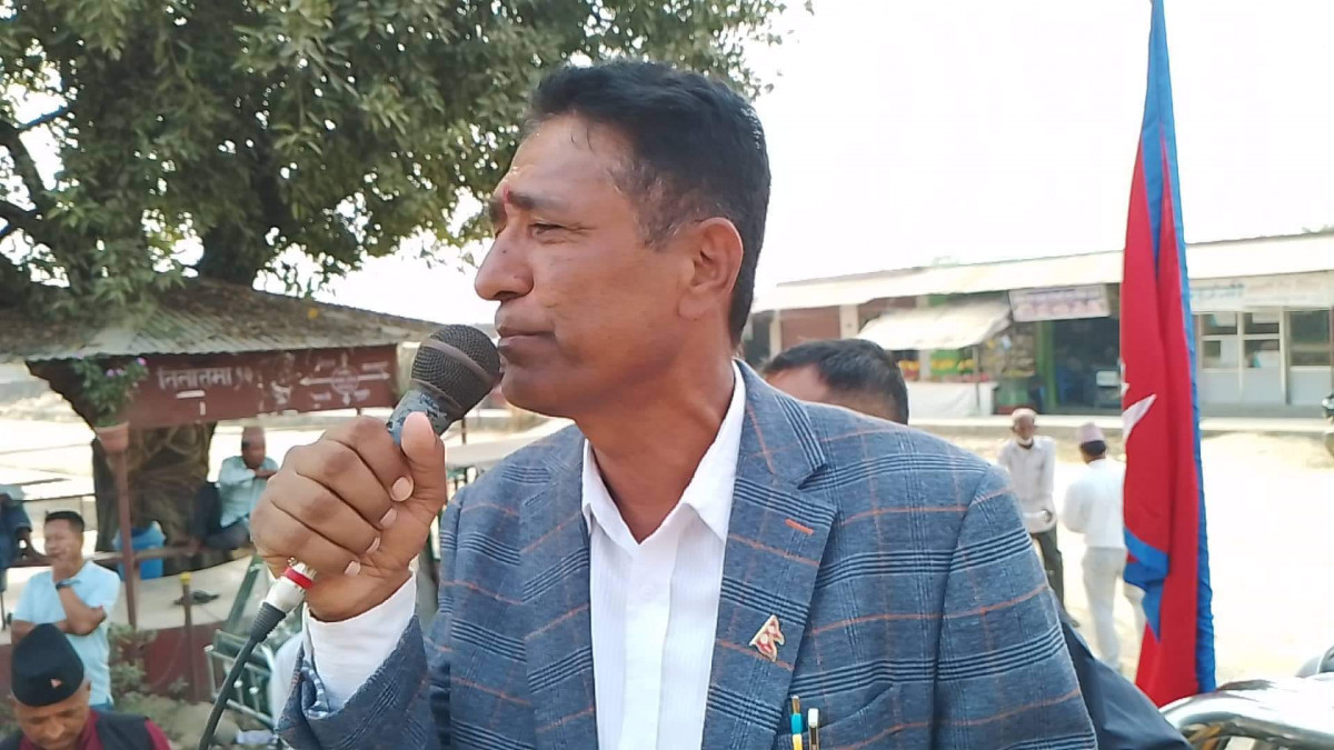 फरक शैली अपनाउदै टिकाराम, र्‍यापले मतदाता रिझाउँदै (भिडियो सहित)
