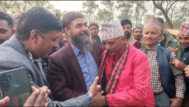 प्रदेशसभा सदस्यमा विजयी ढकाललाई प्रतिस्पर्धी पहाडीले भेटेरै दिए बधाई