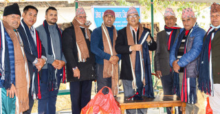 ज्येष्ठ नागरिकलाई तिर्थ लैजादैं वडा कार्यालय