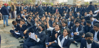 शिक्षकद्वारा विद्यार्थीमाथि यौन दुर्ब्यबहार, विद्यार्थीद्वारा प्रदर्शन