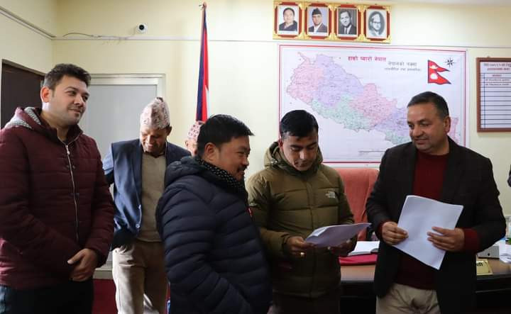 रेसुङा नगरपालिकाको सहयोगमा गुल्मी अस्पतालमा हाडजोर्नी विशेषज्ञ सेवा सुरु