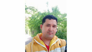 गजल: नमिले पनि बाँढ्न कफन आधा आधा  ...