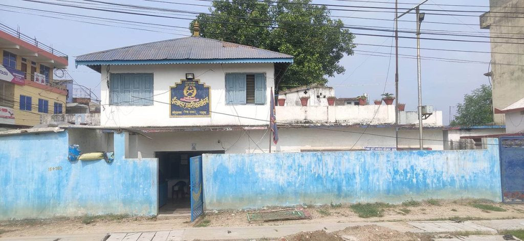 धनुषाका विभिन्न क्षेत्रमा अनिश्चितकालीन कर्फ्यु