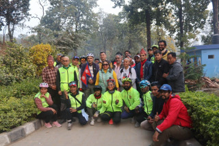 बौद्ध परिपथ साइकल यात्राको टोली देवदहमा