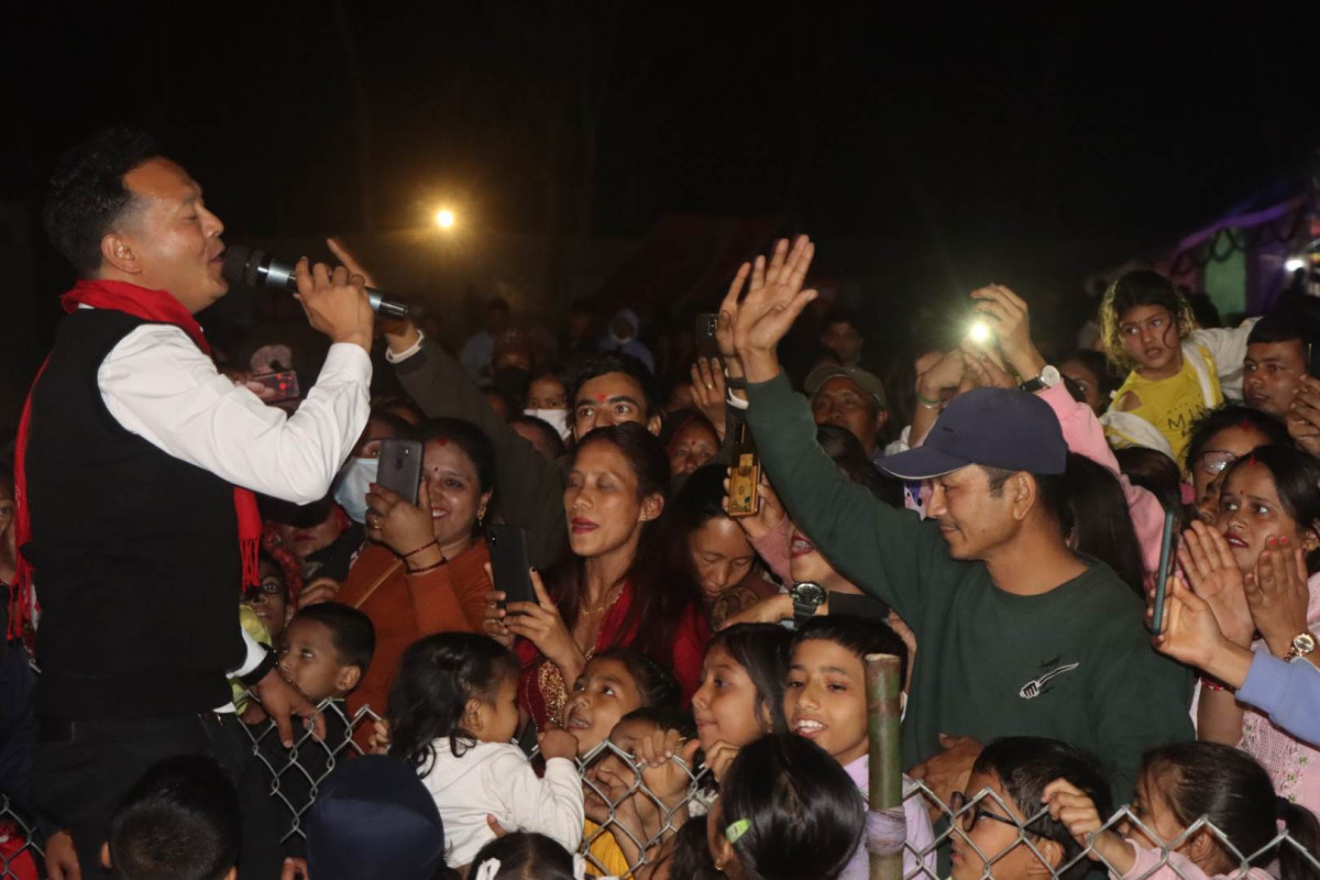 देवदह महोत्सव: जीवन शर्माले छमछमी नचाए, बद्री पंगेनीले धुलो उडाए