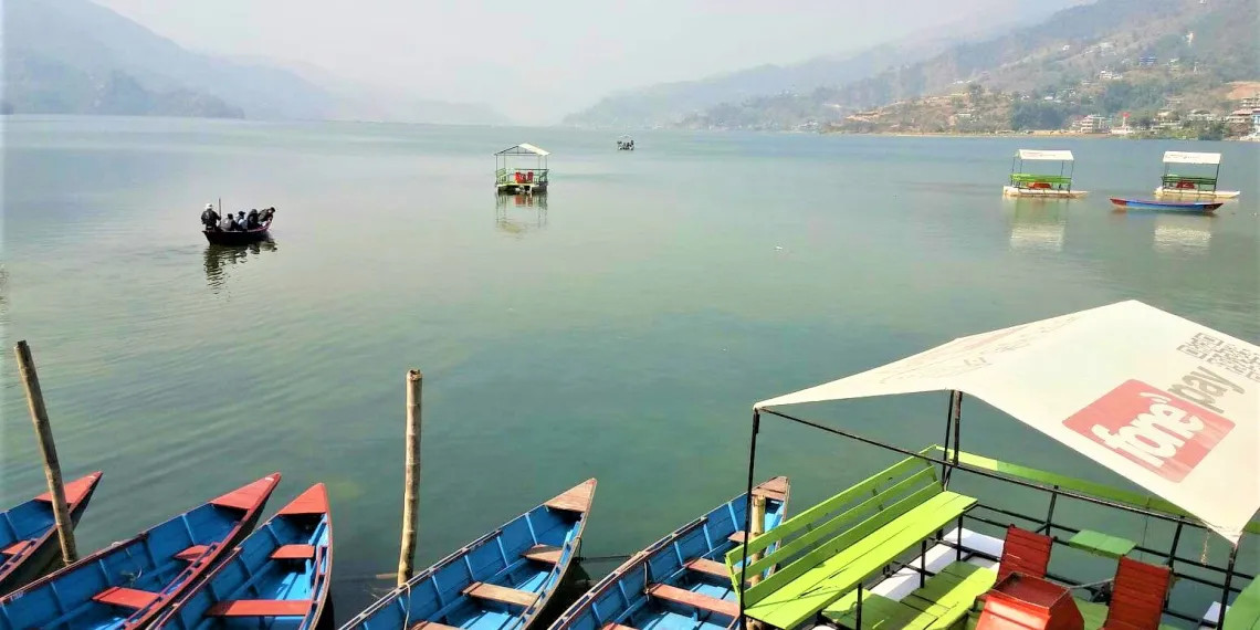 फेवा तालको ताल बाराही मन्दिरमा क्षमा पुजा