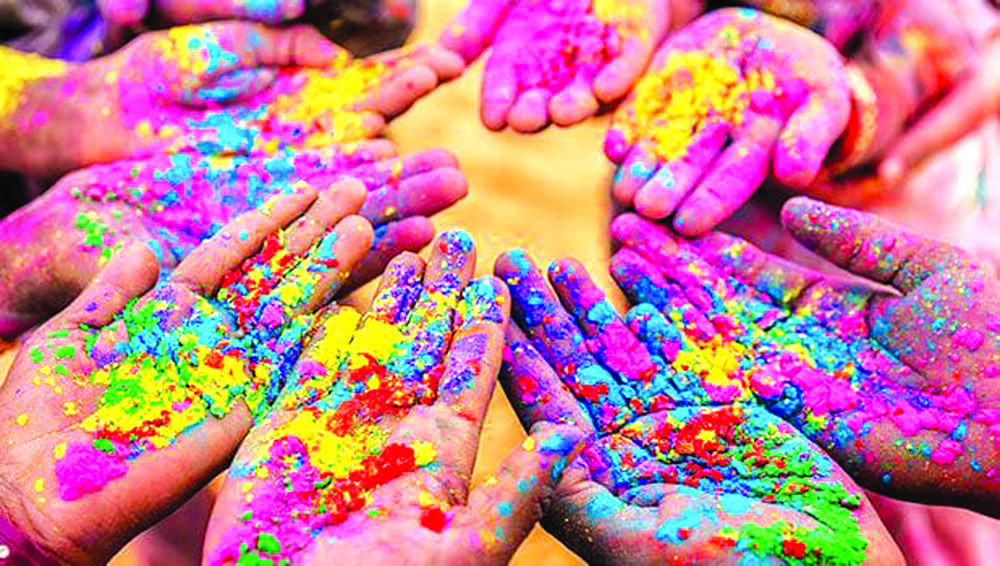 वसन्तपुरमा होलीको चहलपहल शुरु, चीर पूजा गर्नेको भीड