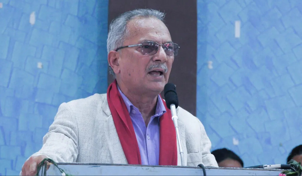 रोगसंगै भोकको पनि उपचार गर्ने चिकित्सक अधिकारीलाई बाबुराम भट्टराईको सलाम !