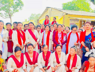 सुनवलमा गृहिणी महिलाको विद्यालय