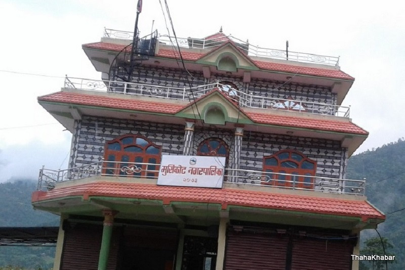 गुल्मीको मुसिकाेटमा आँखा शिविर :  २ बर्ष देखि दुबै आँखा नदेख्ने ५ जनाकाे सफल अपरेसन