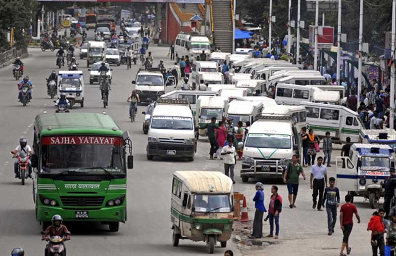 सार्वजनिक यातायातको भाडा घट्यो, कहाँ कति ?