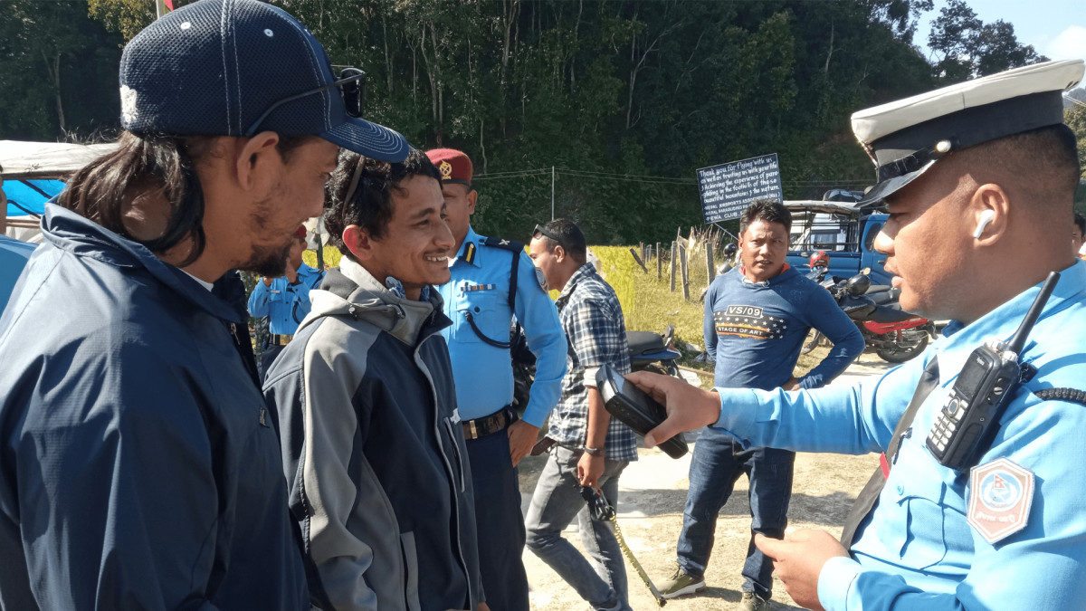  पोखराका प्याराग्लाइडिङ पाइलटको मापसे जाँच