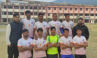 देवदह आदर्श बहुमुखी क्याम्पसलाई अन्तरकलेज भलिवलको उपाधि