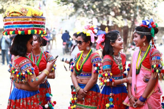 माघी पर्वको तयारीमा कञ्चनपुरका थारु समुदाय