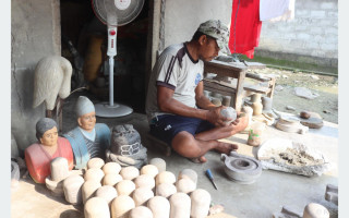 ढुङ्गामा कला भर्दै गोविन्द बोटे