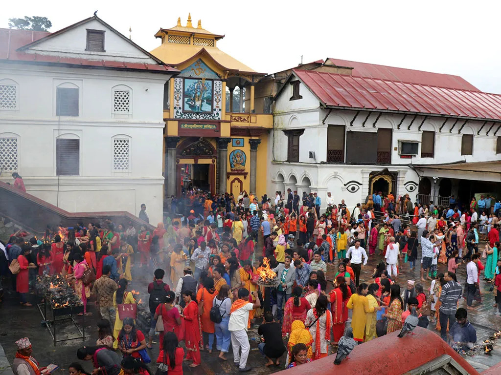 पशुपतिनाथको मन्दिर कसले बनाएका हुन् ?