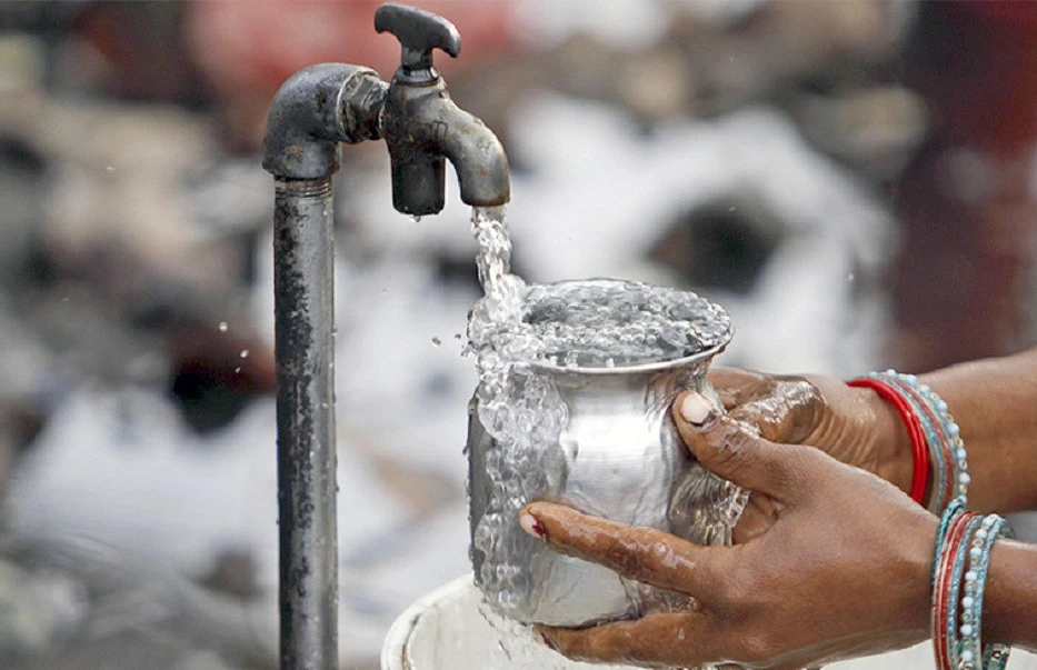 सुर्किमारेमा घरघरै स्वच्छ खानेपानी