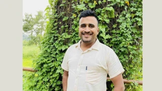 कविता : आमा